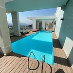 Departamento Con Gran Vista A Pasos De Parque Arauco